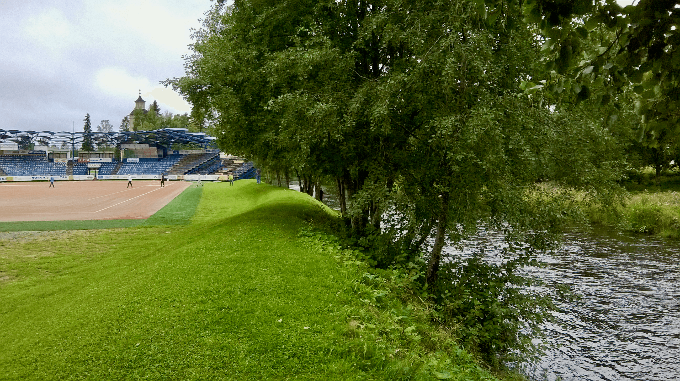 Pesäpallon sarjatasot Suomessa – Opas miesten ja naisten sarjoihin